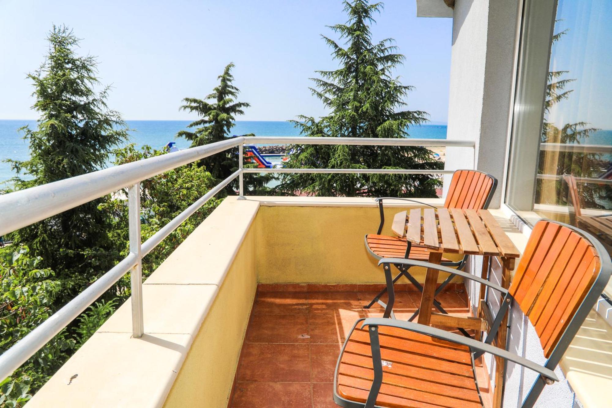 נסבר Hotel Sofia Beach מראה חיצוני תמונה