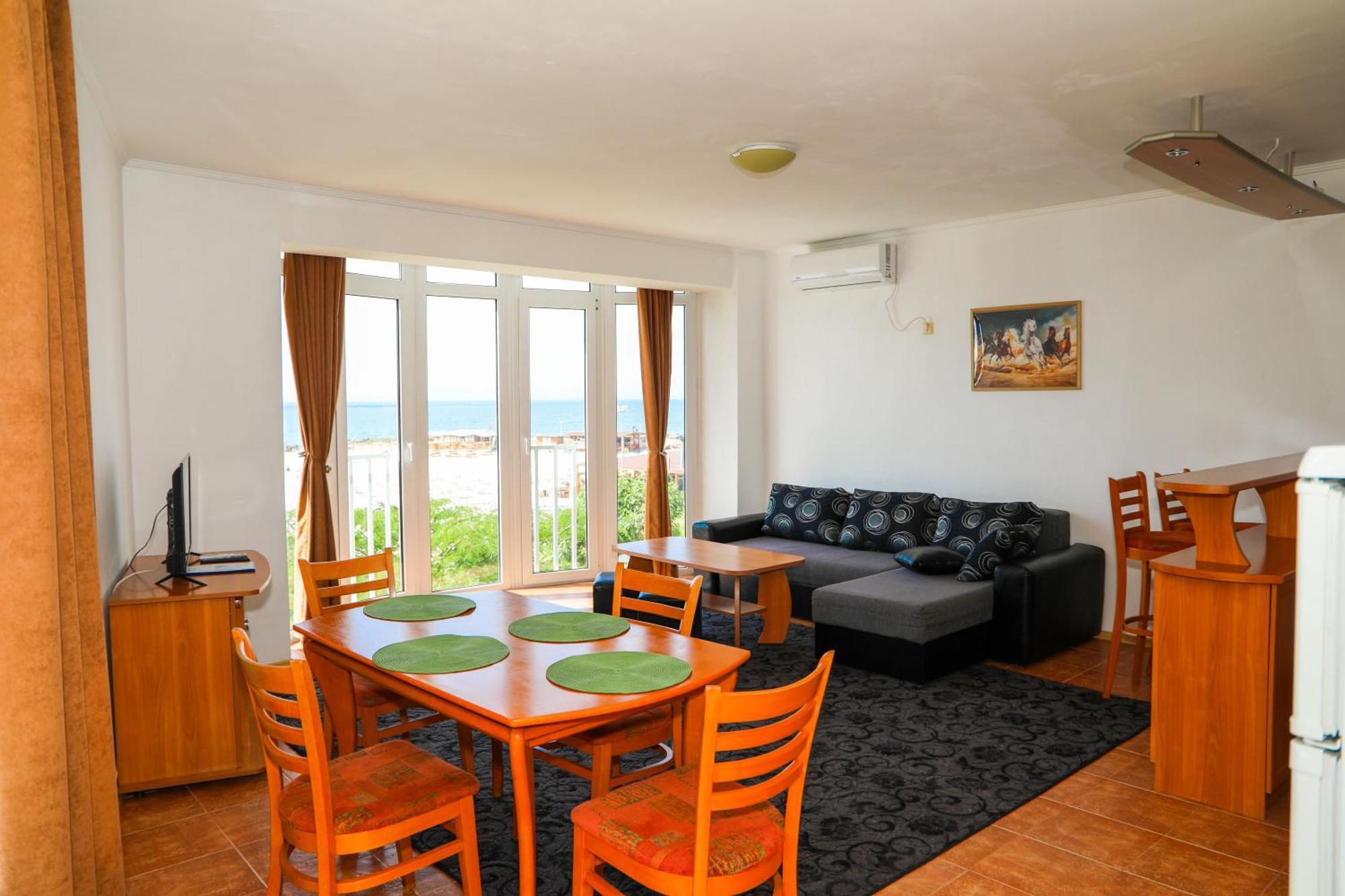נסבר Hotel Sofia Beach מראה חיצוני תמונה