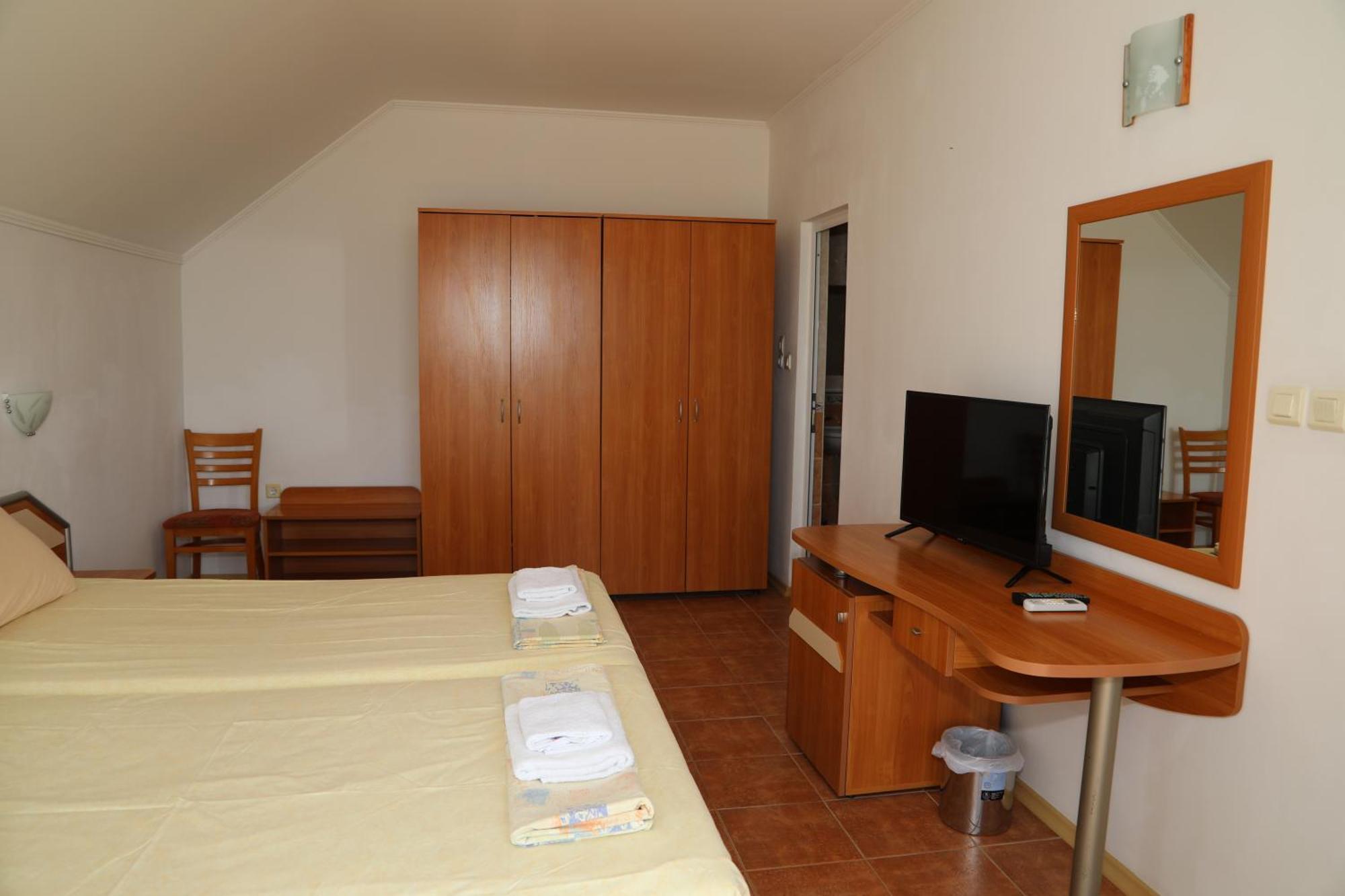 נסבר Hotel Sofia Beach מראה חיצוני תמונה