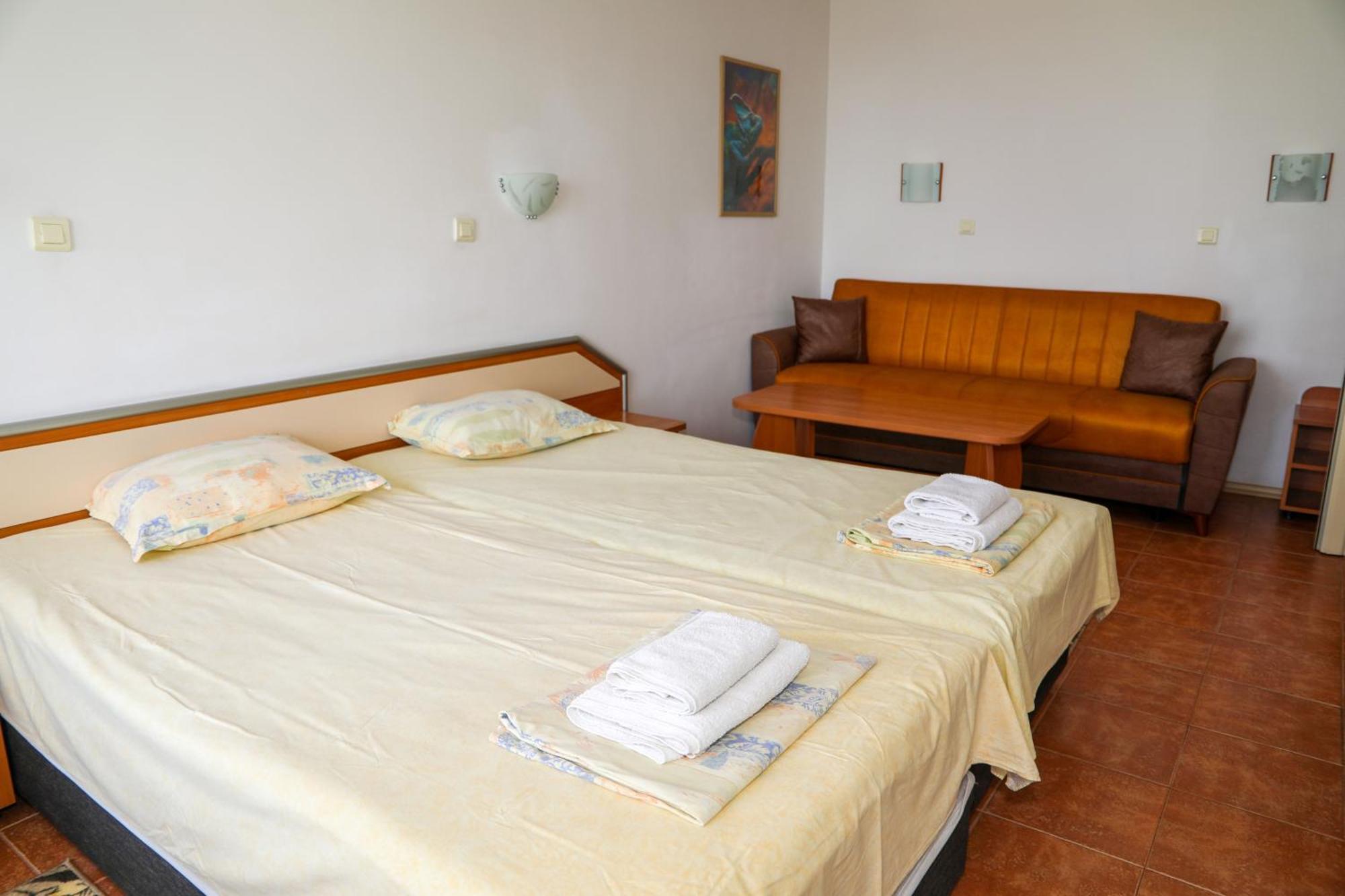 נסבר Hotel Sofia Beach מראה חיצוני תמונה