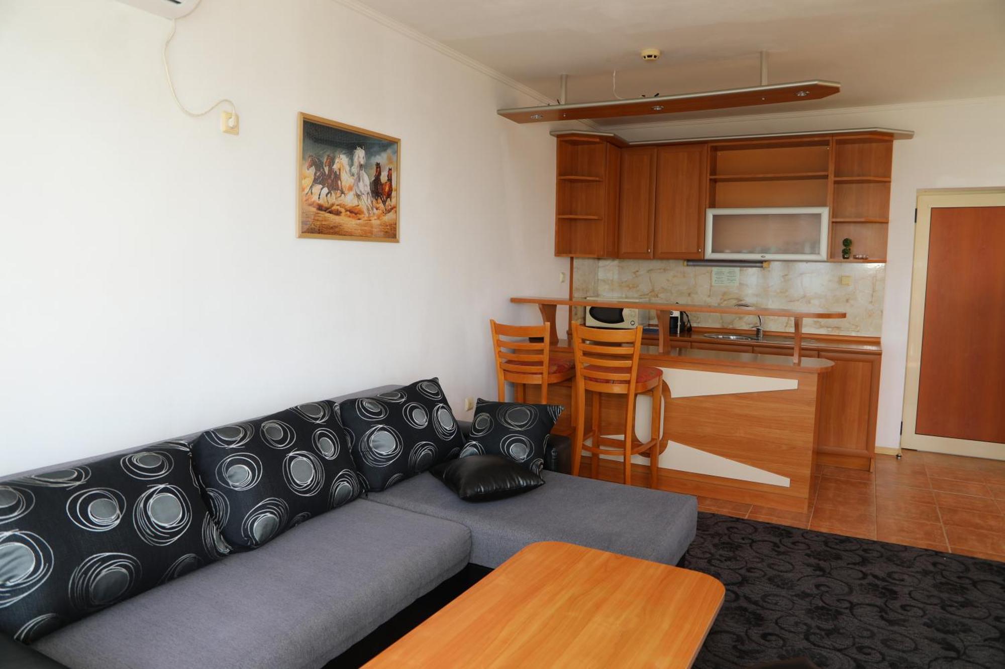 נסבר Hotel Sofia Beach מראה חיצוני תמונה