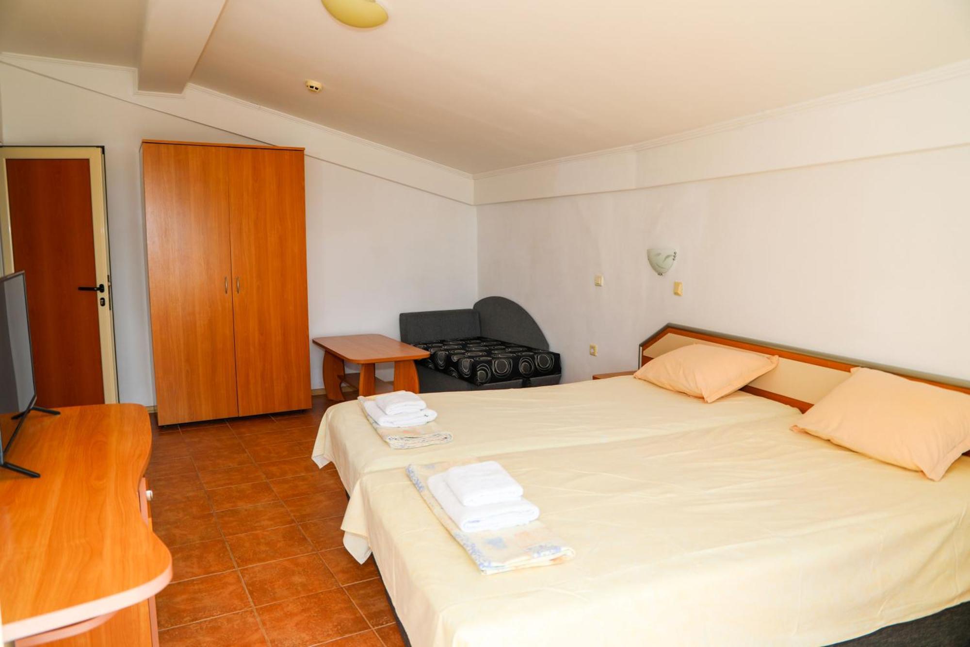 נסבר Hotel Sofia Beach מראה חיצוני תמונה